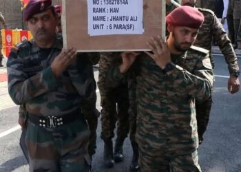 ঝন্টুকে শেষ শ্রদ্ধায় ‘দেখা নেই বিজেপির’, বিরোধীদের নিশানায় শুভেন্দুরা