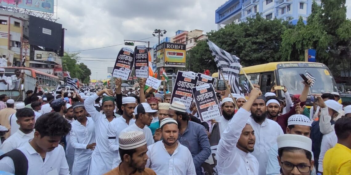 ওয়াকফ আইন লাগু হবে না পশ্চিমবঙ্গে’ মুখ্যমন্ত্রীর আশ্বাস পেয়ে জানালেন সিদ্দিকুল্লা চৌধুরী।