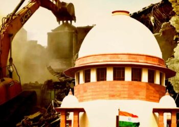 বুলডোজার কাণ্ডে সুপ্রিম কোর্টে মুখ পুড়লো যোগী সরকারের, বেআইনিভাবে বাড়ি ভাঙায় ক্ষতিপুরণের নির্দেশ বিজেপি সরকারকে।