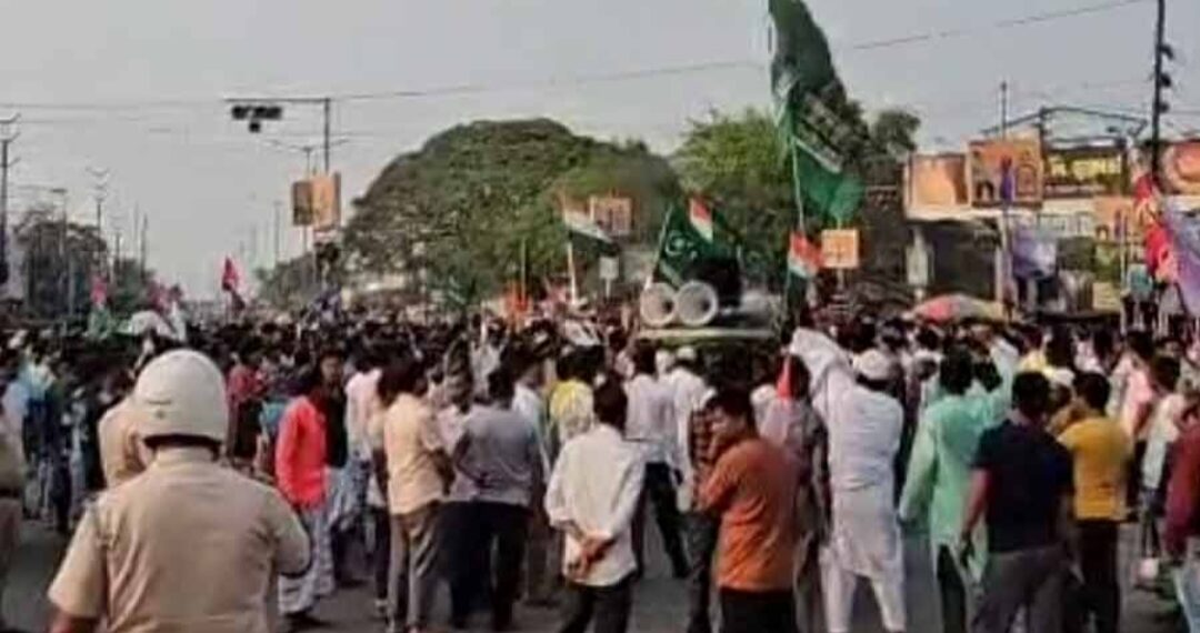 জঙ্গিপুরে বন্ধ ইন্টারনেট পরিষেবা, থমথমে এলাকায় পুলিশের টহলদারি, জারি থাকবে ১৬৩ ধারা