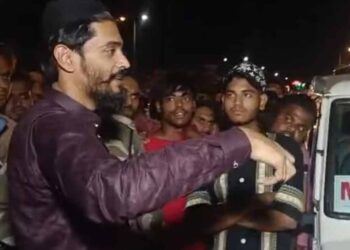 ডোমজুড়ে নওশাদের গাড়িতে লরির ধাক্কা, বড়সড় দুর্ঘটনার হাত থেকে রক্ষা পেলেন ভাঙড়ের বিধায়ক