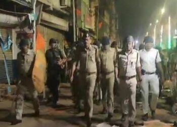 রাতভর কেন্দ্রীয় বাহিনীর টহল, ঘুরছে পুলিশও, অশান্তি-আশঙ্কায় থমথমে মুর্শিদাবাদ