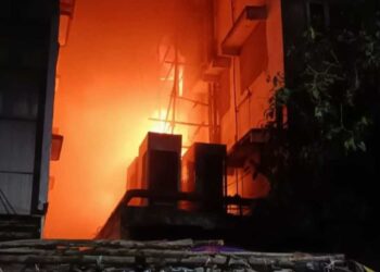 কলকাতার বড়বাজারের হোটেলে অগ্নিকাণ্ডের ঘটনায় মৃত্যু দুই শিশু-সহ ১৪ জনের, চলছে উদ্ধারকাজ, সিট গঠন পুলিশের