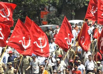 রবিবারের ব্রিগেডে ‘তোবড়ানো গাল’ ‘ভেঙে যাওয়া মুখ’ এর আশায় সেলিমরা।