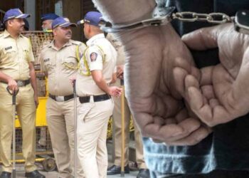 পাকিস্তানের নাম করে ৪০০ কেজি RDX নিয়ে মানববোমা দিয়ে মুম্বাই ওড়ানোর হুমকি, নয়ডা থেকে গ্রেফতার অশ্বীনি।