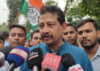 শুভেন্দুর বিরুদ্ধে নন্দীগ্রামে প্রার্থী রাজীব ব্যানার্জী? বিধানসভা নির্বাচনের পরিকল্পনায় তৃণমূলের সর্বোচ্চ স্তরে জোর জল্পনা