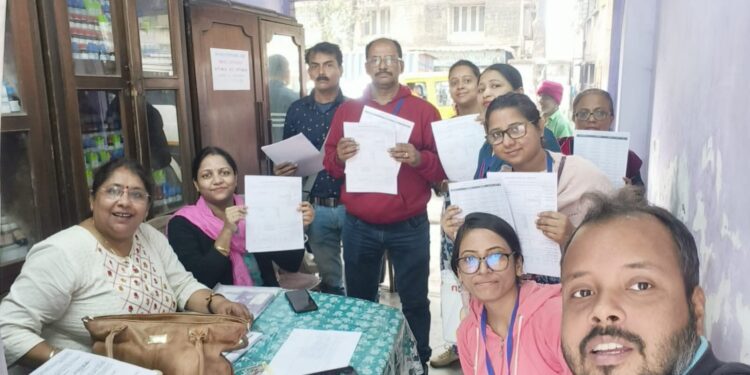 খসড়া ভোটার তালিকায় নাম দেখে নিশ্চিন্ত হচ্ছেন! এ বার আসল ঝাড়াইবাছাই শুরু করতে চলেছে নির্বাচন কমিশন